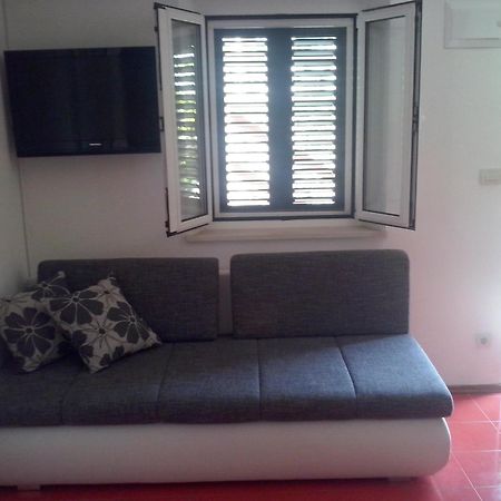 Apartments By The Sea Sumartin, Brac - 11658 Phòng bức ảnh