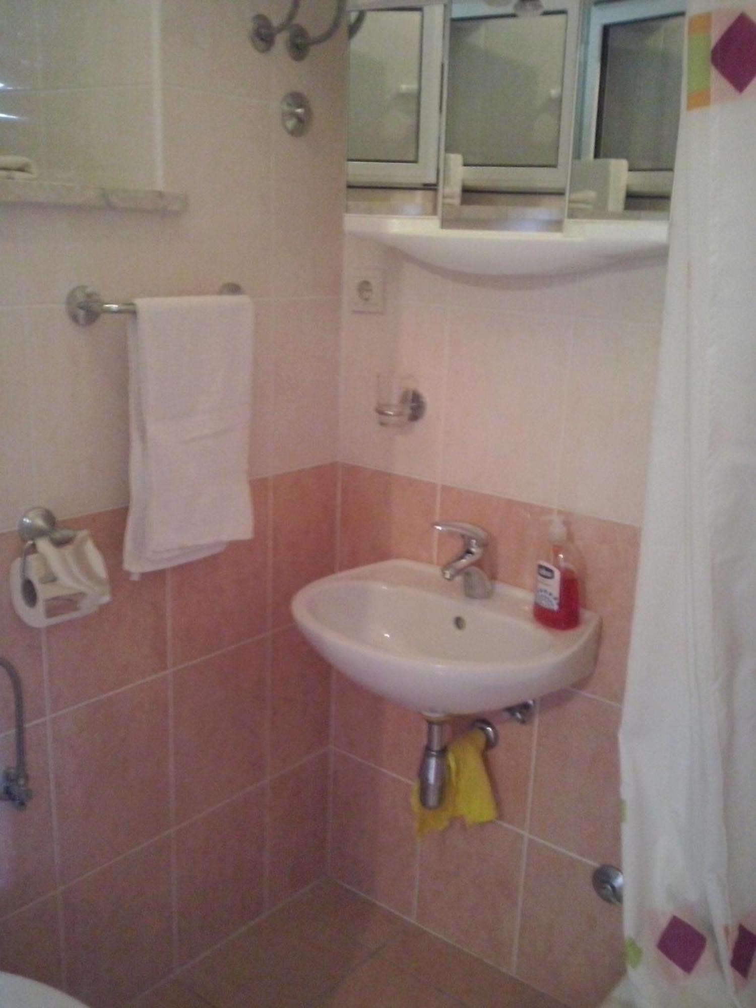 Apartments By The Sea Sumartin, Brac - 11658 Phòng bức ảnh