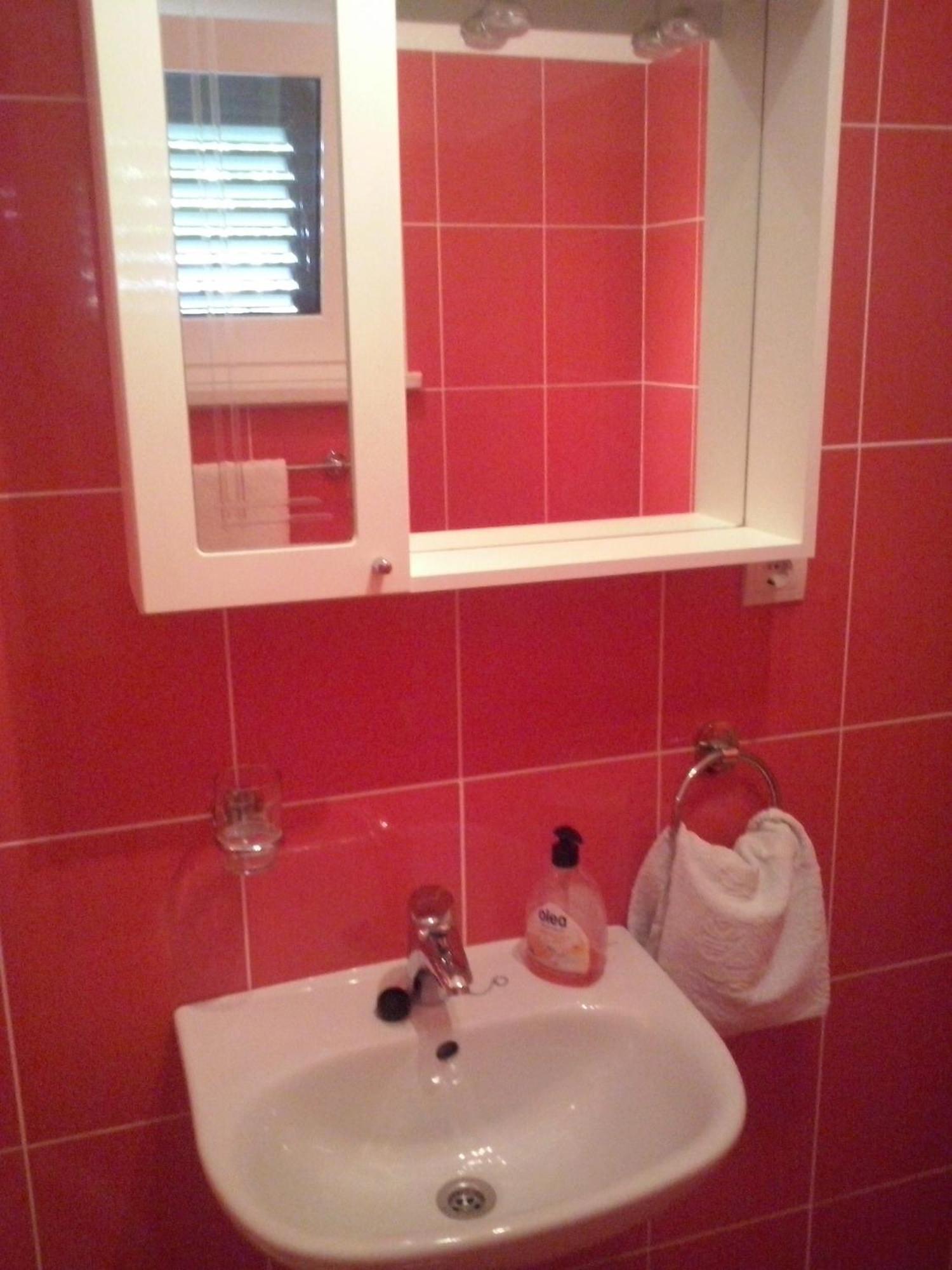 Apartments By The Sea Sumartin, Brac - 11658 Phòng bức ảnh